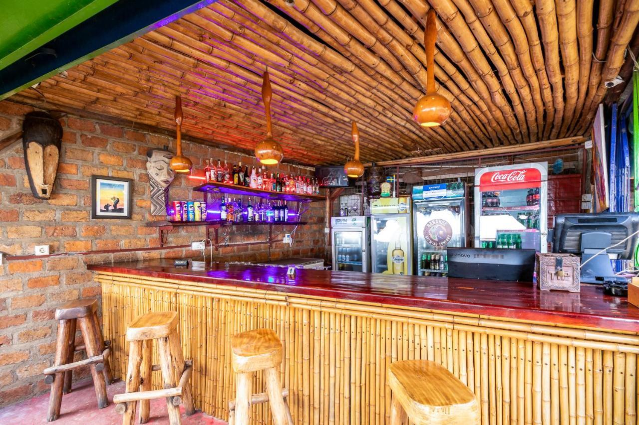 2 Friends Beach Hotel Entebbe Ngoại thất bức ảnh