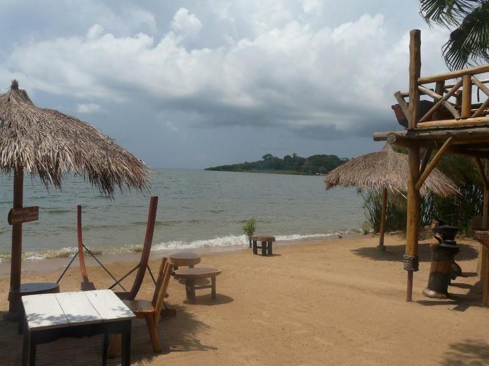 2 Friends Beach Hotel Entebbe Ngoại thất bức ảnh