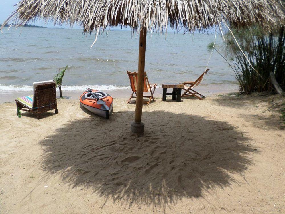 2 Friends Beach Hotel Entebbe Ngoại thất bức ảnh