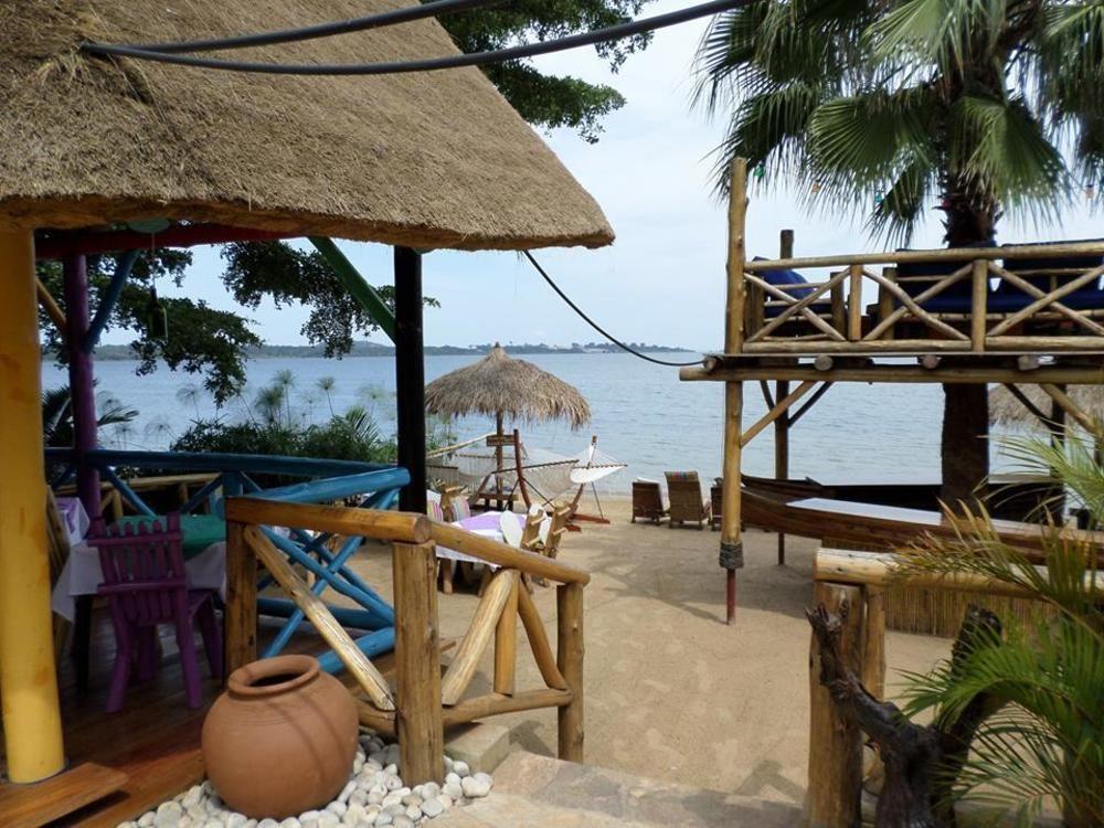 2 Friends Beach Hotel Entebbe Ngoại thất bức ảnh