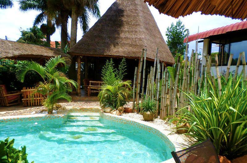 2 Friends Beach Hotel Entebbe Ngoại thất bức ảnh